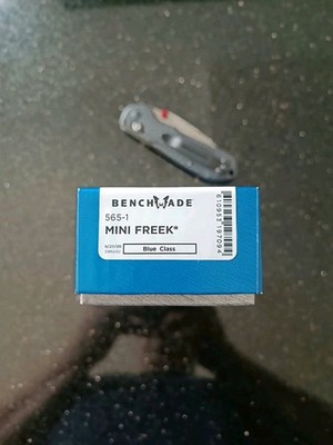 Benchmade Mini Freak S90V Carbon