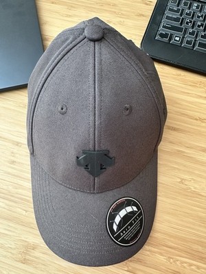 Descente Men's Adjustable Gray Solid Baseball Cap One Size Casual