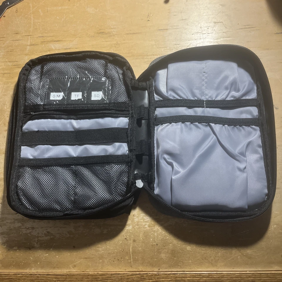Nueva bolsa de viaje Mia Toro - organizador electrónico para viajes Foto 3 de 4