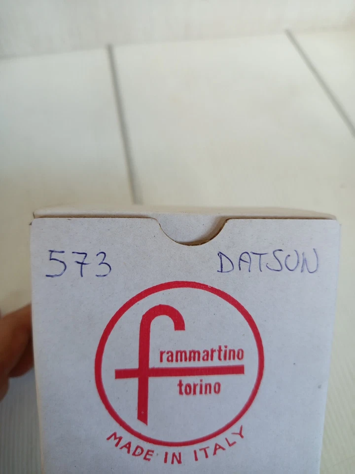 volante nuovo Frammartino Torino + mozzo E10 F10 Datsun 100 Cherry 120 Pulsar Foto 2 de 4