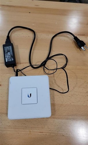 Ubiquiti Unifi USG Secure Gateway Router