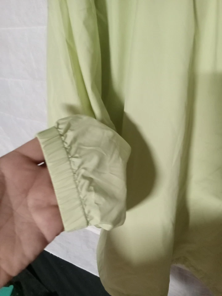 Cutter & Buck Women Green Sweater Sz M - Image 4 of 4