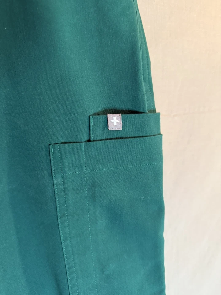 FIGS High Waisted Yola Skinny Scrub Pants Womens Large Petite Green - Image 2 of 4