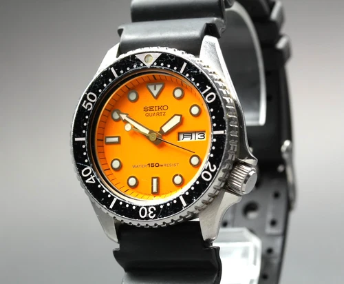 [Exc+5] Vintage Seiko Scuba Diver's 6458-600A Orange Day/Date 150m Quartz Watch