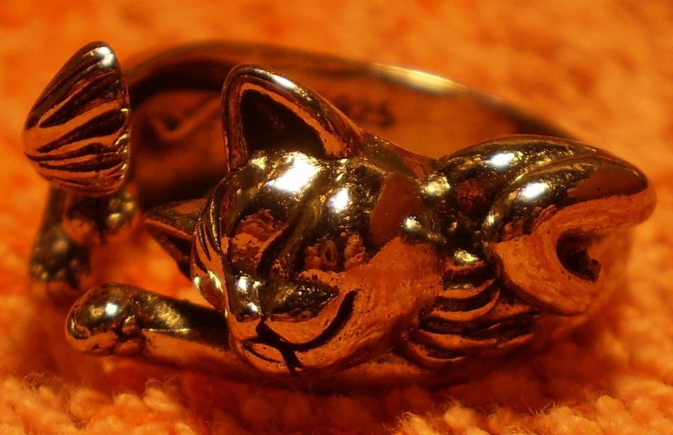 Cat Ring - Plated 925 Sterling Silver Rings **FREE SHIPPING** - Image 3 of 4