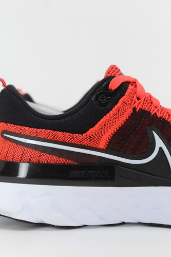 Nike React Infinity Run Flyknit 2 Blanco Carmesí Brillante Negro CT2357-600 - Imagen 4 de 21
