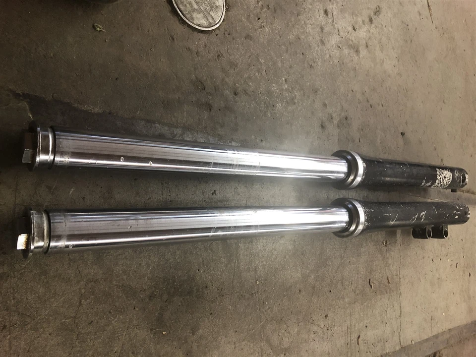 Horquillas de suspensión delantera OEM Suzuki Intruder 1400 VS1400 87-02 03 04 05 06 07 08 Foto 4 de 4