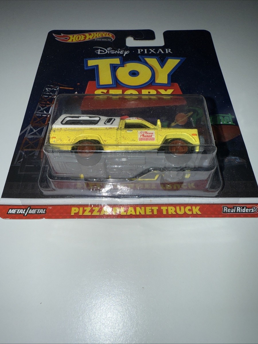 ホットウィール トイストーリー PIZZA PLANET TRUCK Hot Wheels 1:64 Pizza Planet Truck Diecast Vehicle - FYP65