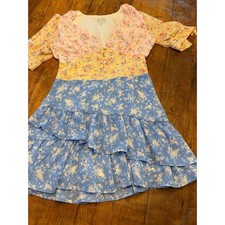 Sz M - Jun & Ivy Floral Dress