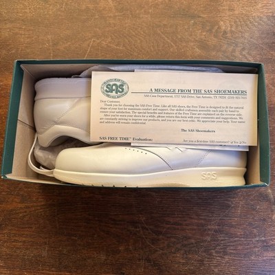 SAS Freetime White New In Box Women's 8.5M Medium Width