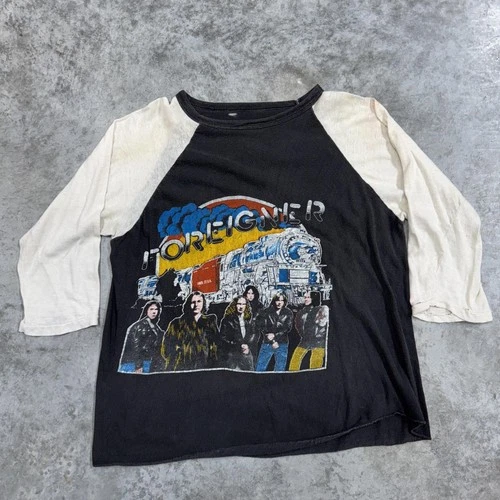 Foreigner Shirt Mens Medium Black White 4 Concert To 1980s vintage concert t-shirt, vintage, size M, single stitch, B+ condition