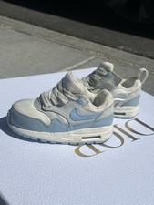 Nike Air Max Toddler Sneakers Size 6 White Light Blue Running Shoes Preowned