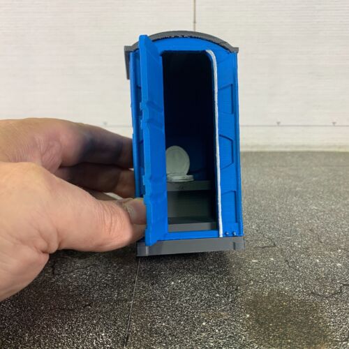1:18 Scale Blue Portable Mobile Street Restroom Chemical toilet Porta-Potty blue - Picture 3 of 4