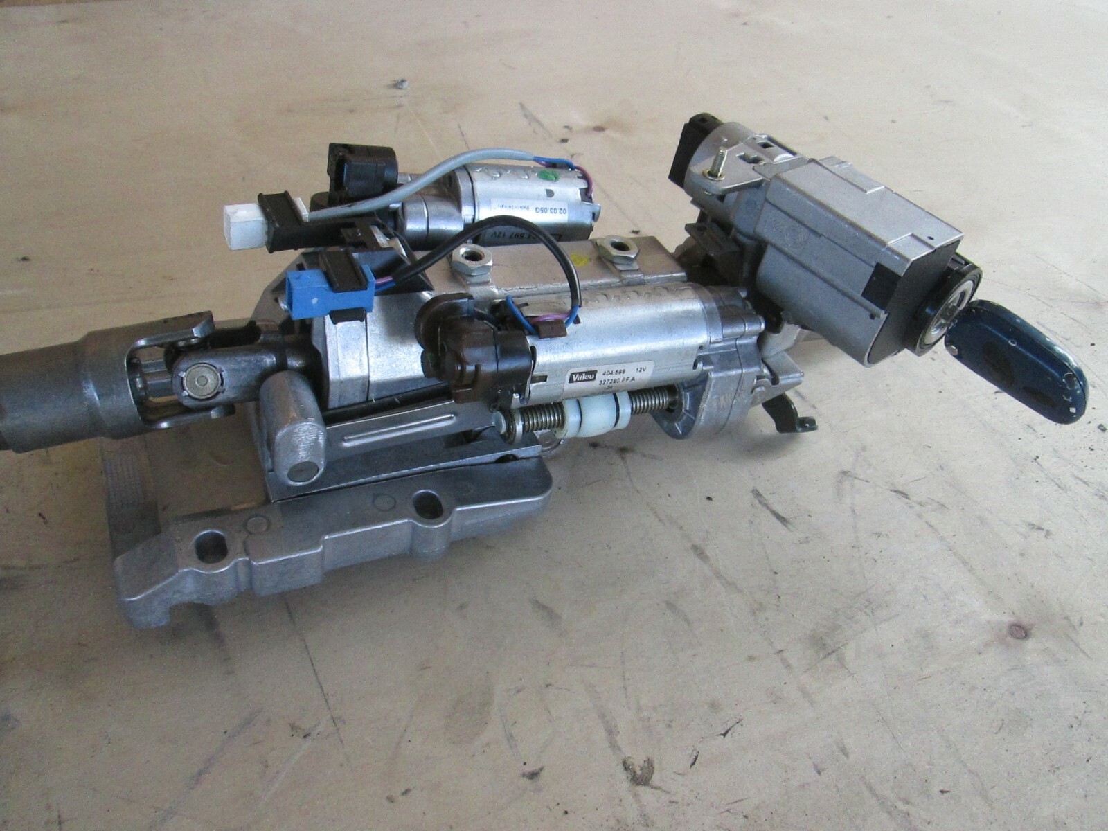 Maserati Quattroporte - Steering Column Assy / Shaft / Motors / Key # 200087