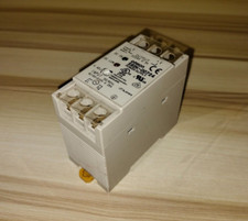 Omron S82K-00724 S82K00724 AC100-240V Power Supply DC 24V 0.3A