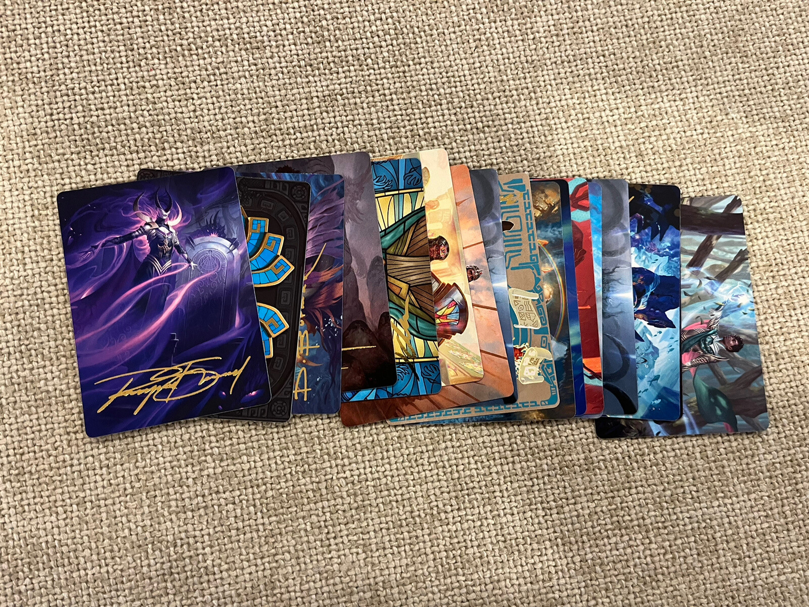 Bulk MTG Art Cards 157 Cards 17 Gold Stamped, 140 Regular 2021