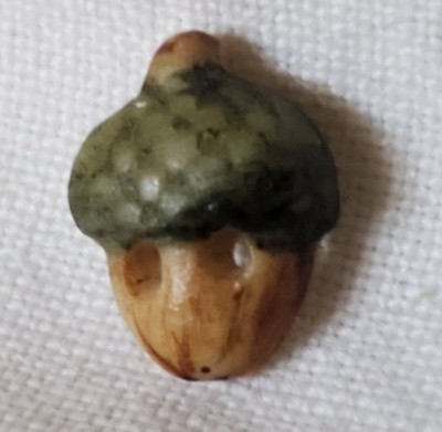 Bb ACORN! diminutive! realistic! painted! bisque! ceramic! sew through! BUTTON!