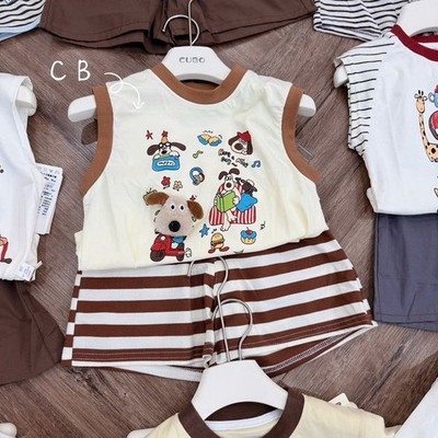 A  outfit set suitable for both boys and girls, made from cool cotton material.