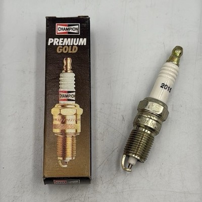 CHAMPION 2015 spark plug premium gold copper core ignition single NEW