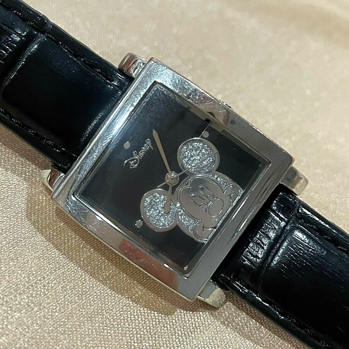 Disney Accutime Cute Mickey Mouse Face Wrist Watch Black 