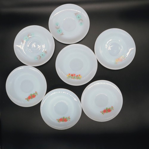 Anchor Hocking Vintage Fire King Milk Glass Lot of 7 Mixed Flowers - Picture 2 of 8