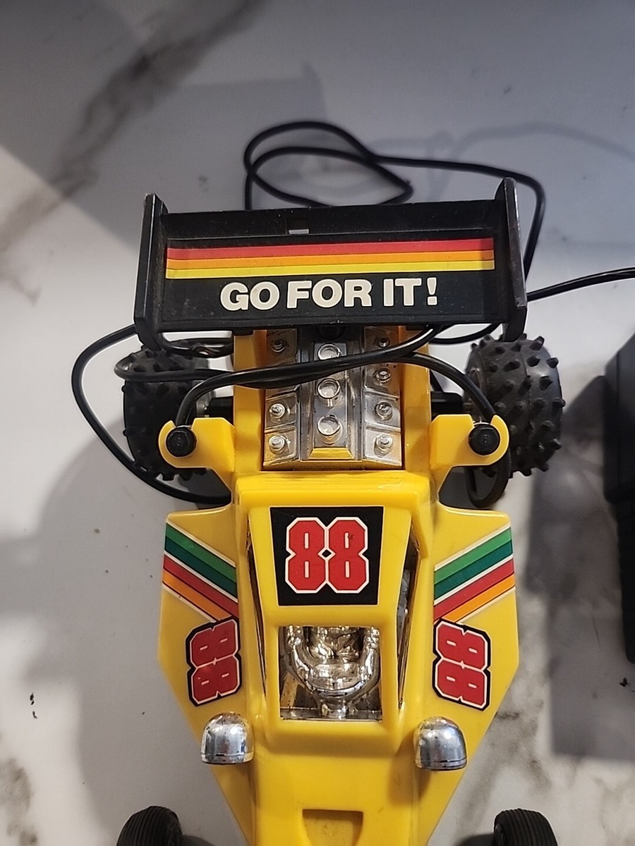 VINTAGE 80s RADIO SHACK RC Yellow FRAME BUGGY 88 Firestone