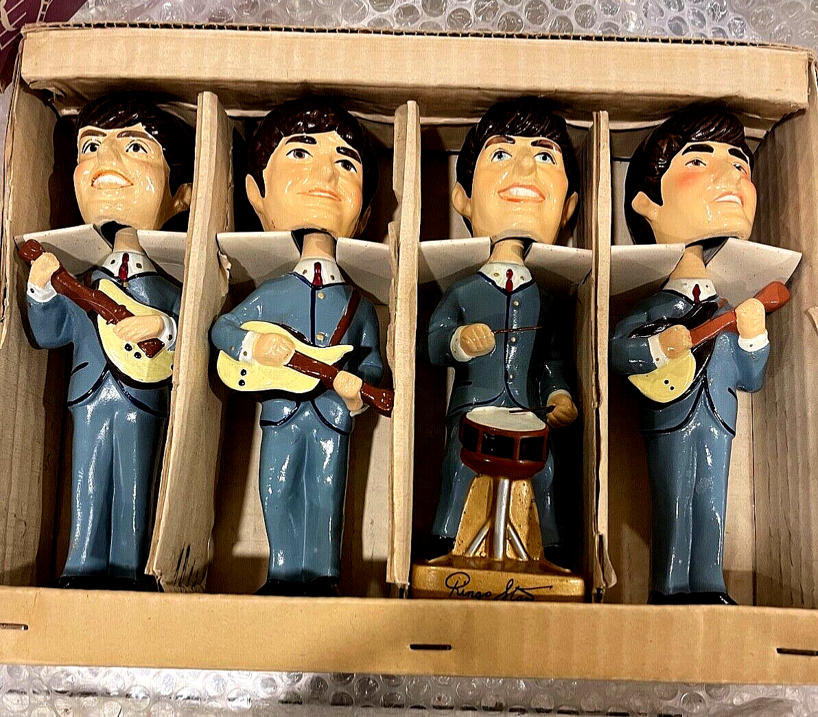 VINTAGE 1964 BEATLES CAR MASCOTS BOBBLEDHEAD DOLLS IN THE ORIGINAL