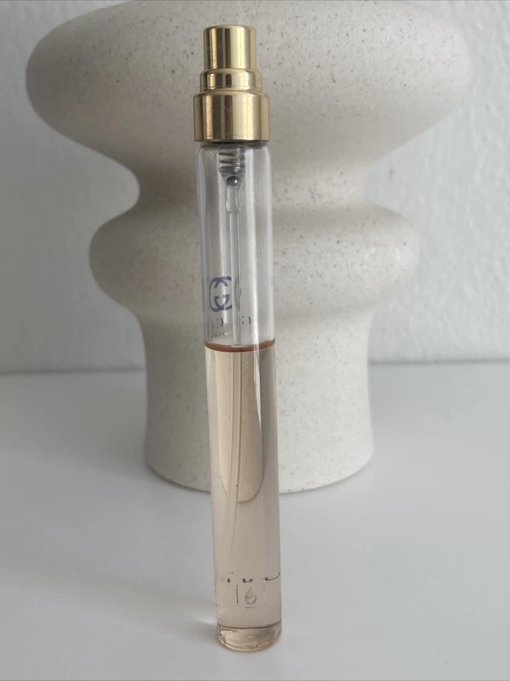 Gucci Guilty 0,33 oz / 10 ml Eau de Parfum Spray Intenso Para Ella Foto 4 de 4