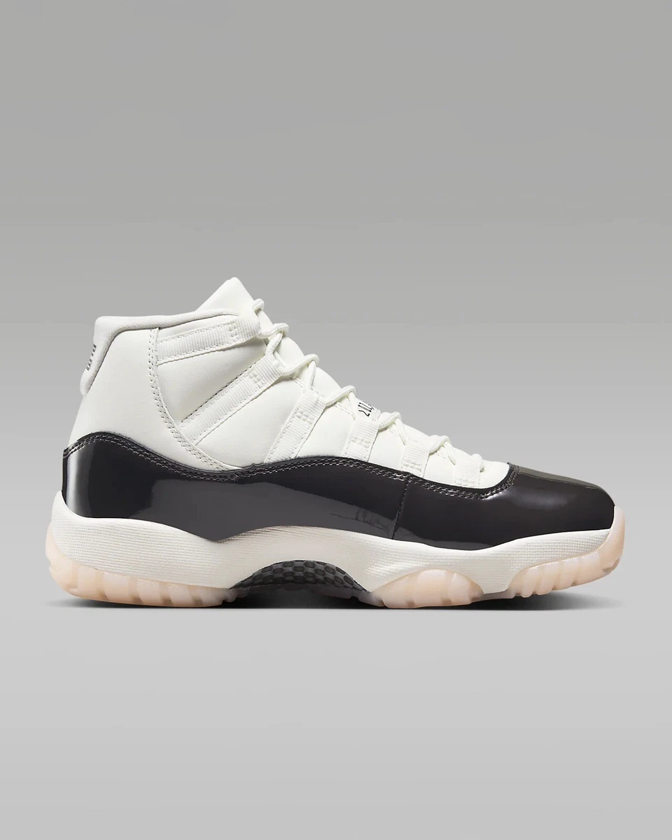 Jordan 11 mid top sale