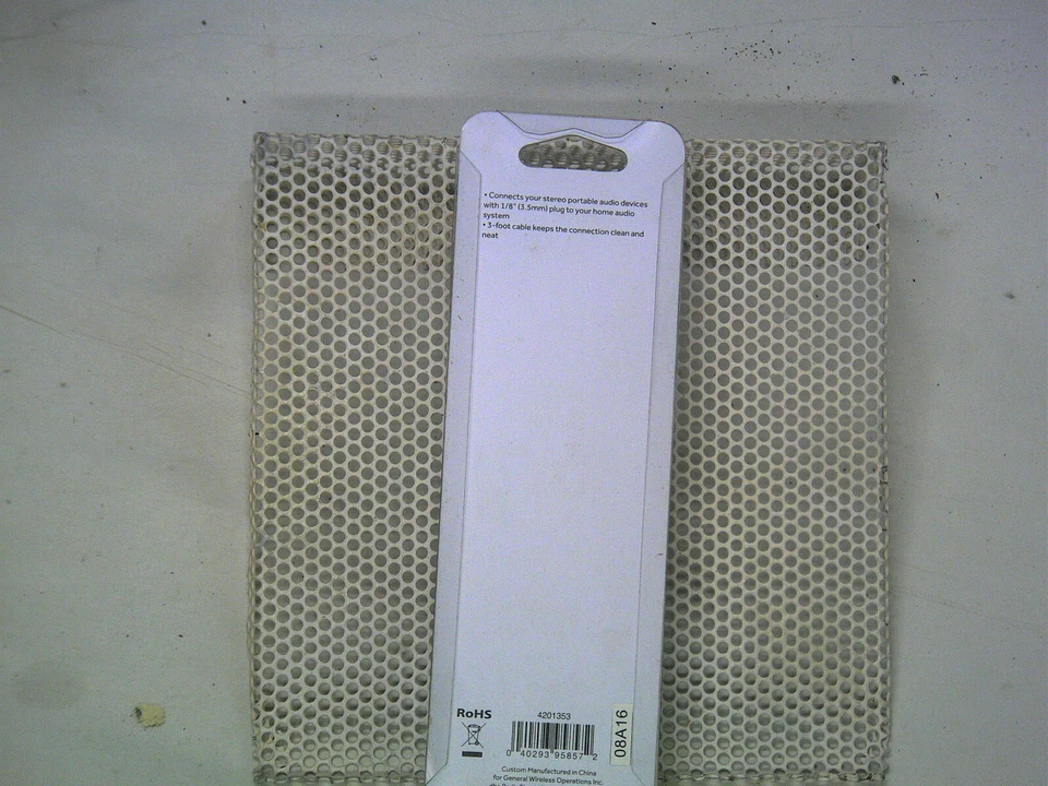 (3)RadioShack 3-foot 1/8-inch stereo female-to-dual phono (rca) plug y-cables - Image 4 of 4