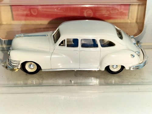 Vitesse 370 1/43 1947 Chrysler Windsor sedán como nuevo en caja raro color marfil - Imagen 5 de 10