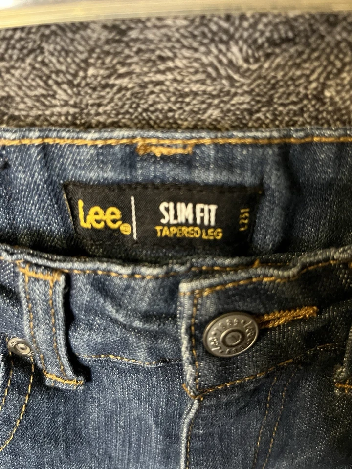 Pantalones de mezclilla Lee ajustados ajustados para niñas 5 lavado medio elástico Foto 4 de 4