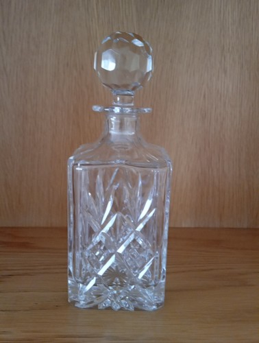 Crystal Whiskey Decanter - Made In France. Lovely Item - Picture 2 of 8