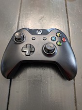  ️ Xbox One Wireless Controller   Black