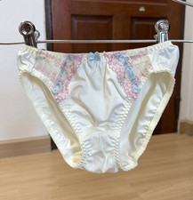 Vintage Light Yellow Silky Polyester Panty Sheer Floral Lace Bikini Briefs Sz.5