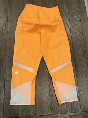 alo yoga スエット　ショートパンツ　オレンジ alo yoga スエット ショートパンツ オレンジ alo yoga スエット