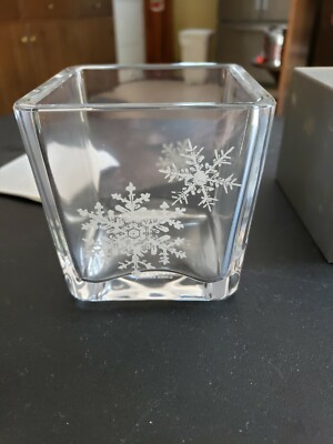 Avon Happy Holiday Glass Contain for Reps. 1984