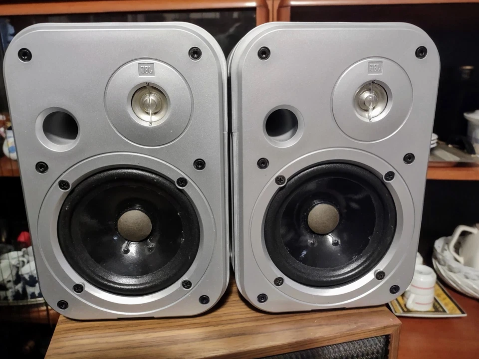 COPPIA CASSE.  JBL mod. CONTROL 1...............................bellissime - Immagine 2 di 4