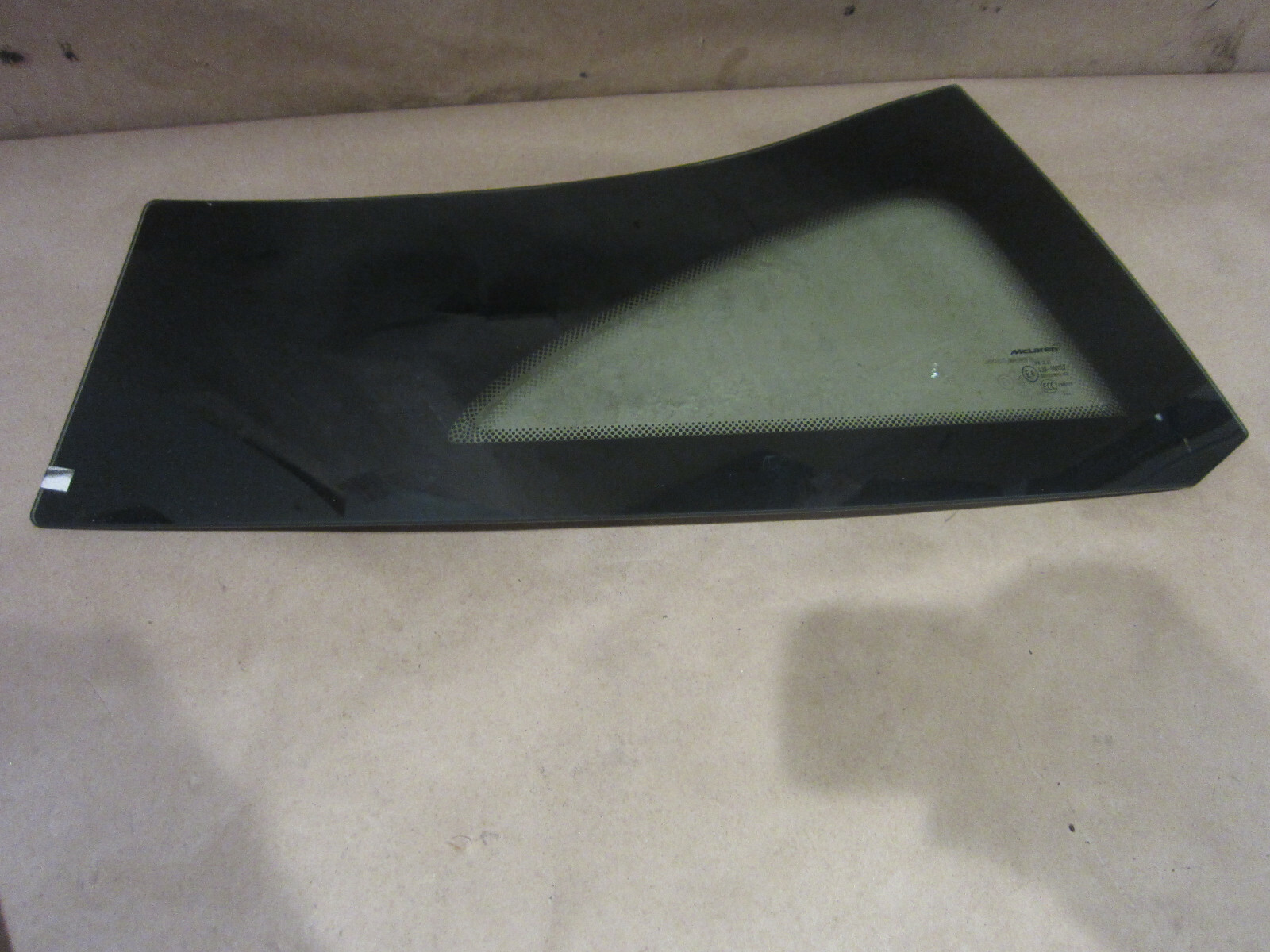 McLaren 570S - RH Rear Quarter Glass