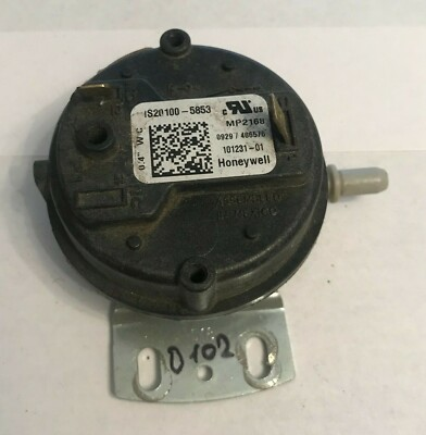 #ad Honeywell IS20100 5853 Furnace Air Pressure Switch 101231 01 used #O102 $25.00