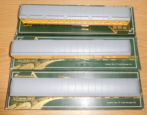 K-LINE UNION PACIFIC 18" YELLOW HEAVYWEIGHTS PASSENGER 6 CAR O SCALE TRAIN SET - Picture 12 of 18