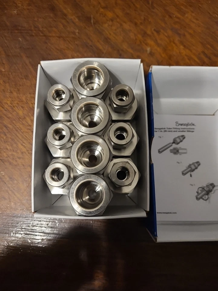 10 Swagelok 3/4" X 3/8" Stainless Steel Reducing Union SS-1210-6-6 - Image 2 of 2