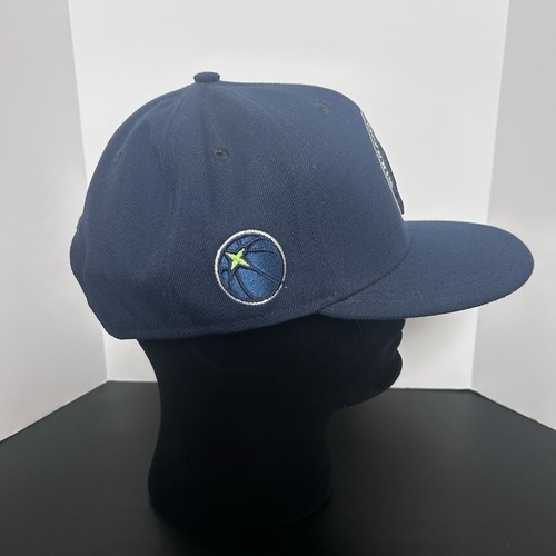 Cappello Berretto Minnesota Timberwolves Nuova Era 9Fifty Snapback Tesa Piatta Lupo Ululante - Foto 5 di 10