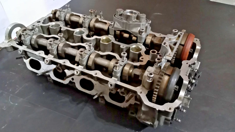 2012 BMW 750I ENGINE CYLINDER HEAD RIGHT SIDE 7573 936 04 N63B44 4.4 TWIN TURBO - Image 3 of 4