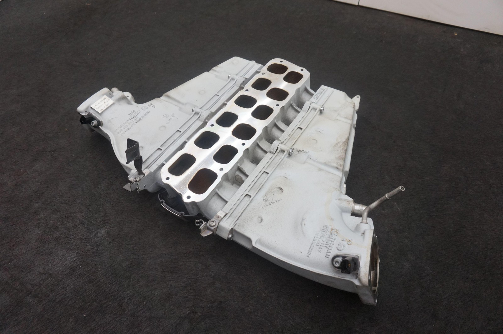 6.0L W12 Engine Intake Manifold 07C133185 Bentley Continental Flying Spur 06-12+