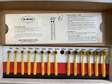 Lee 90100 Powder Measure Kit Fifteen Powder Measures /INCOMPLETE