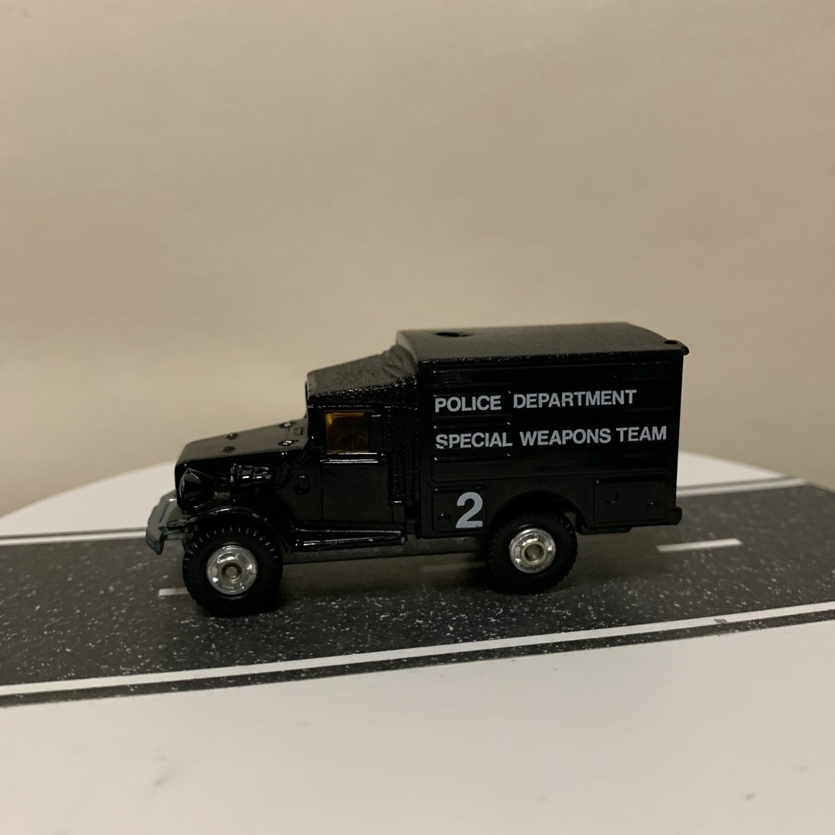 学研ＢＯＭＢ!１９９６まとめ売り 1978 Tomica Tomy Japan Toyota Type HQ15V Police Special