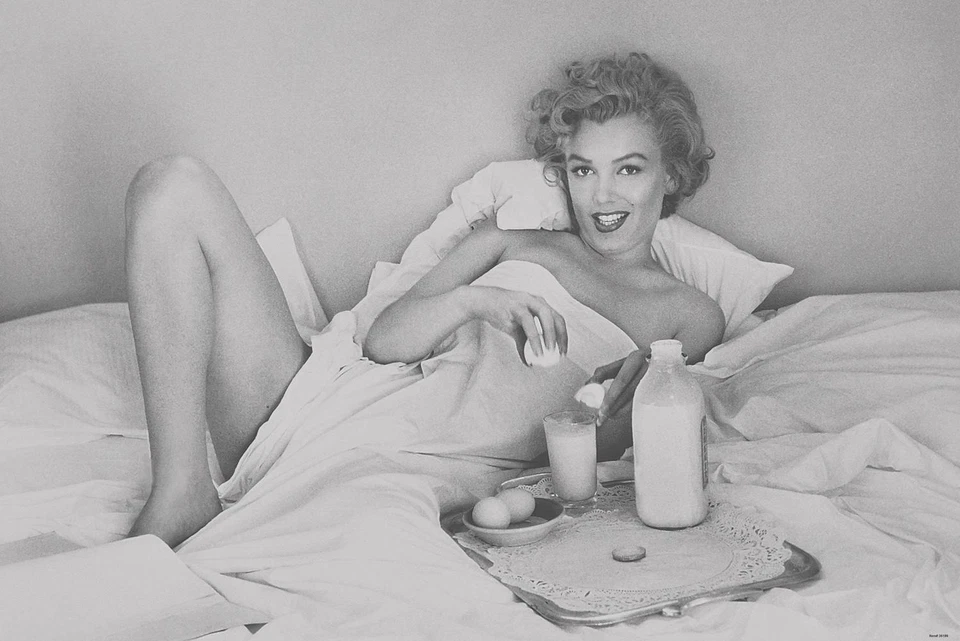 MARILYN MONROE - BREAKFAST IN BED POSTER - 24x36 - 36199