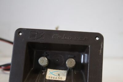 E44-Lot de 2 x bornier hp rond à 1,50 € (Borniers pour enceintes