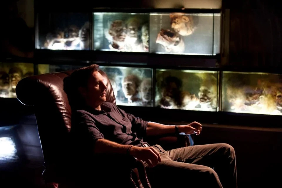 The Walking Dead Season 3 Blu-ray w Zombie Head Fish Tank - Halloween Decoration - Image 3 of 4